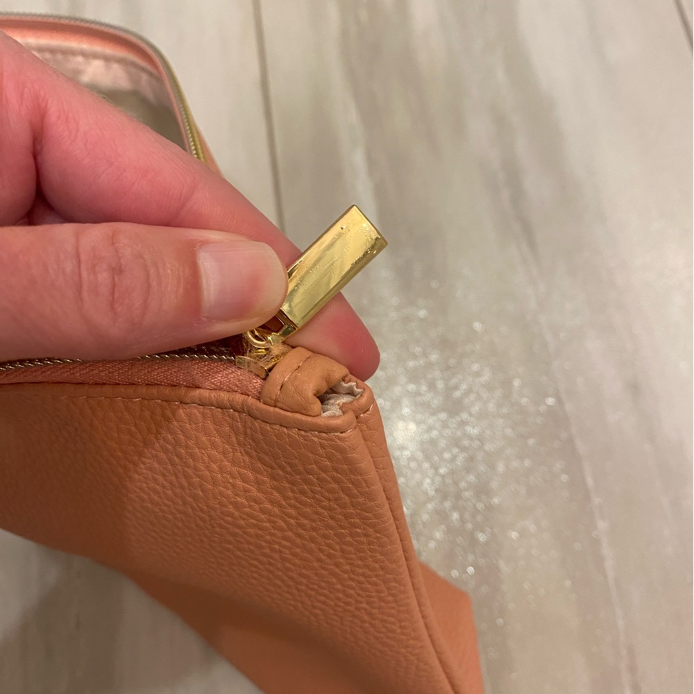 TRI Pollar Cosmetic Bag - Picture 5 of 6